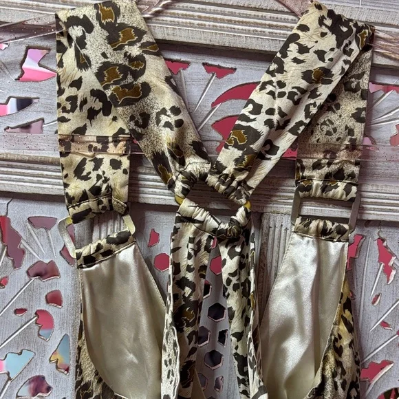 Arden B Animal Print Backless Dress Size: Small - Picture 7 of 8